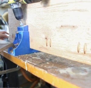 using-kreg-jig-to-for-diy-desk-in-rv-mountainmodernlife.com