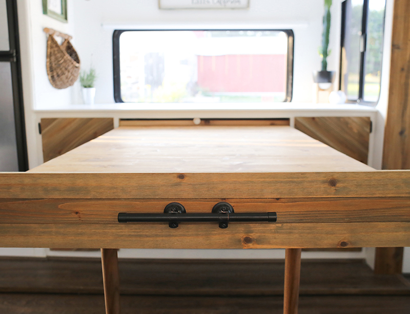 Rustic Telescoping Table