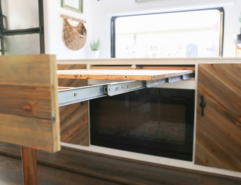 tiny home desk that expands