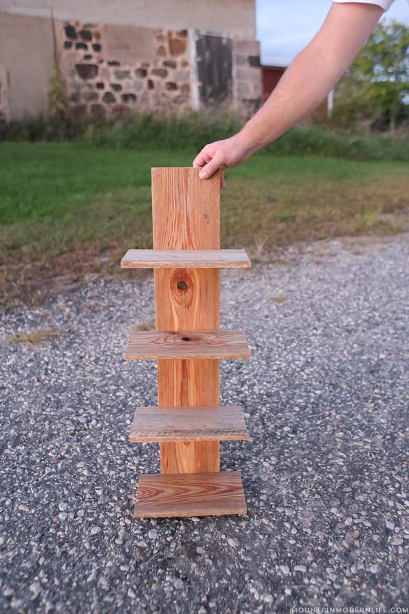 Organize your bathroom with this rustic storage solution! Perfect for adding a cabin-inspired or Southwestern touch to your home. MountainModernLife.com