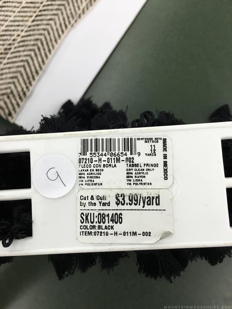 Who doesn't love throw pillows? Add texture to your home with these super easy DIY boho pillows, no sewing required! MountainModernLife.com