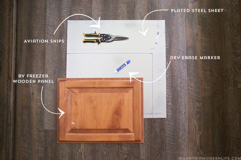 Looking for easy ways to update your RV or camper? See how you can turn your RV fridge into a magnetic dry erase board! MountainModernLife.com
