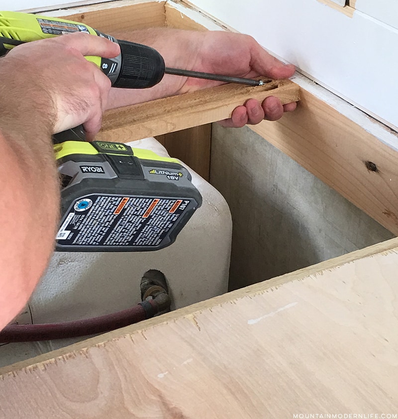 installing-braces-for-rv-counters-mountainmodernlife.com Looking for an affordable way to update your kitchen counters? Check out this post on how to Create Wood Counters from Flooring (in a RV)! MountainModernLife.com