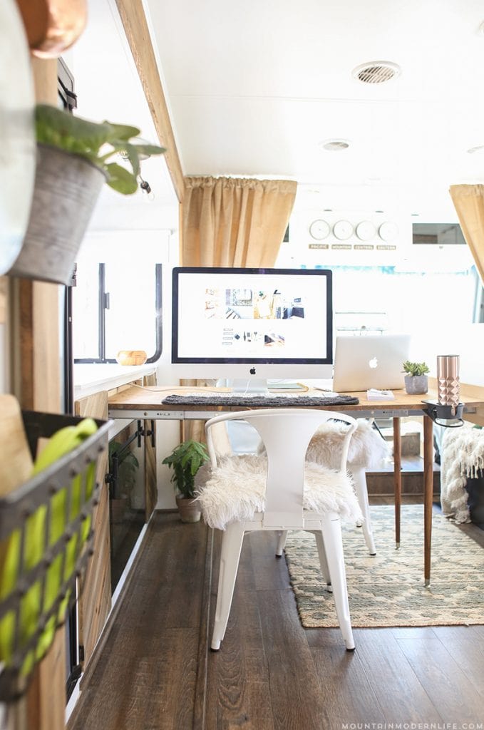 Come see how an outdated RV was transformed into a Mountain Modern Motorhome! #RVremodel #RVrenovation #camperremodel #camperrenovation #campermakeover #RVmakeover #mountainmodernlife #rusticmodern #mountainmodern #tinyhome #beforeafter