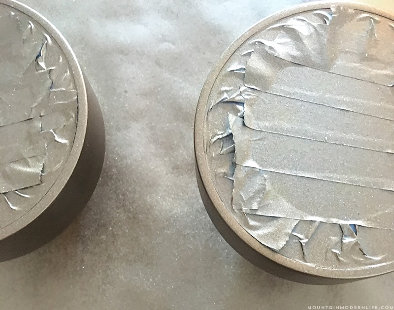 Looking to add a bit of wanderlust to your home? See how easy it is to create your own time zone clocks. MountainModernLife.com