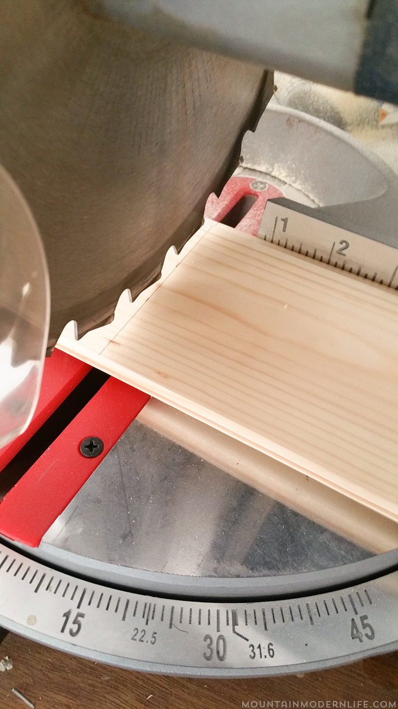 Are you thinking about renovating your RV? See how easy it can be to bring life in by creating planked walls in a RV. Mountainmodernlife.com