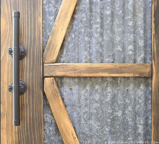 How to Make Rustic Modern Cabinet Pulls | MountainModernLife.com