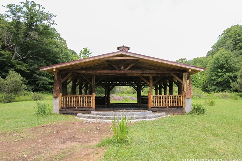 Looking for a majestic North Carolina Mountain Getaway for your destination wedding or next vacation? Check out Memory Mountain at Wolf Laurel! MountainModernLife.com
