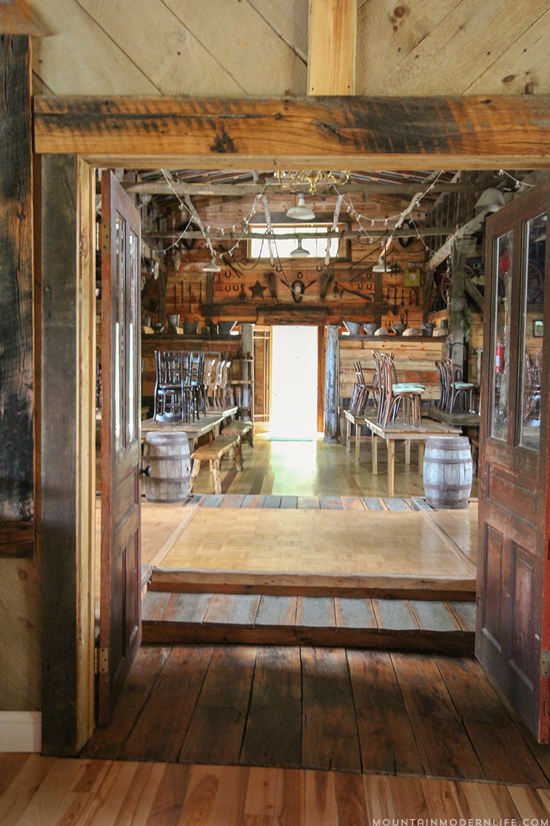 Looking for a majestic North Carolina Mountain Getaway for your destination wedding or next vacation? Check out Memory Mountain at Wolf Laurel! MountainModernLife.com