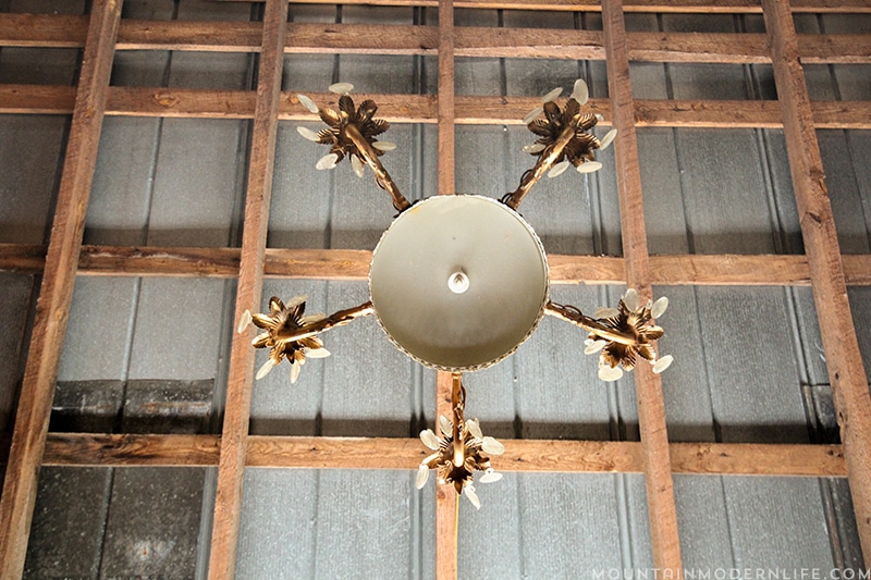 Looking for a majestic North Carolina Mountain Getaway for your destination wedding or next vacation? Check out Memory Mountain at Wolf Laurel! MountainModernLife.com