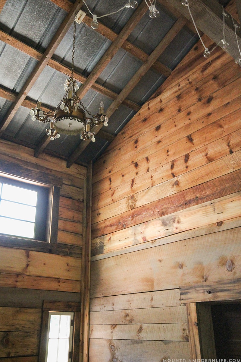 Looking for a majestic North Carolina Mountain Getaway for your destination wedding or next vacation? Check out Memory Mountain at Wolf Laurel! MountainModernLife.com