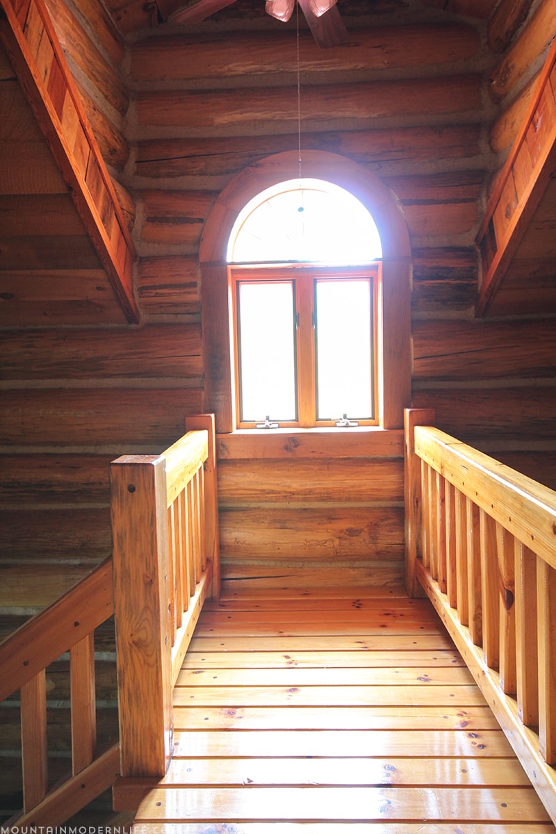 Looking for a majestic North Carolina Mountain Getaway for your destination wedding or next vacation? Check out Memory Mountain at Wolf Laurel! MountainModernLife.com