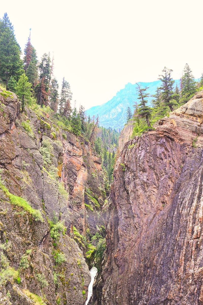 Planning a trip to Colorado? Don't miss out on Ouray, a majestic mountain town often referred to as "America's Switzerland". MountainModernLife.com