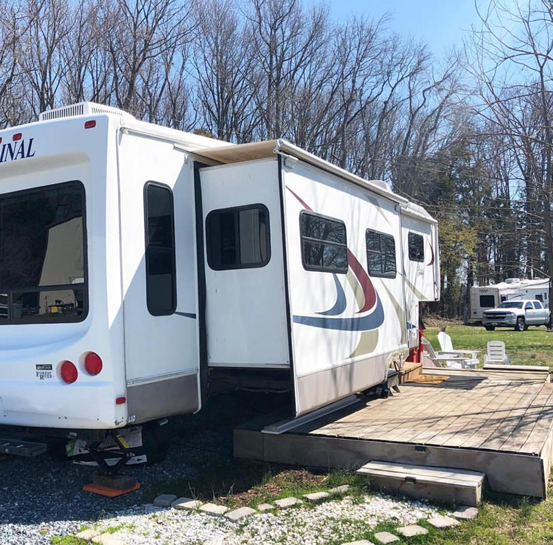 Tour this Modern Boho Fifth Wheel From @PleadingtheFifth_Wheel! Featured on MountainModernLife.com