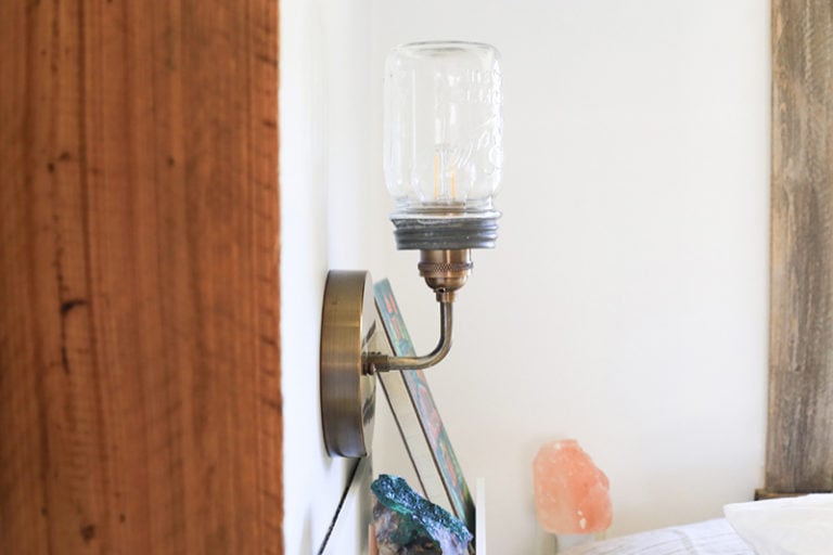 How to Make a Mason Jar Wall Light Fixture!
