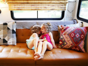 (Camper) Design Vibes Featuring ThoseByrneGirls: See how a family of 6 travels in this bohemian-inspired Camper! MountainModernLife.com