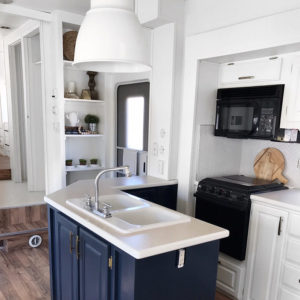 (Camper) Design Vibes: See how RVFixerUpper transforms drab campers into stylish tiny homes! MountainModernLife.com