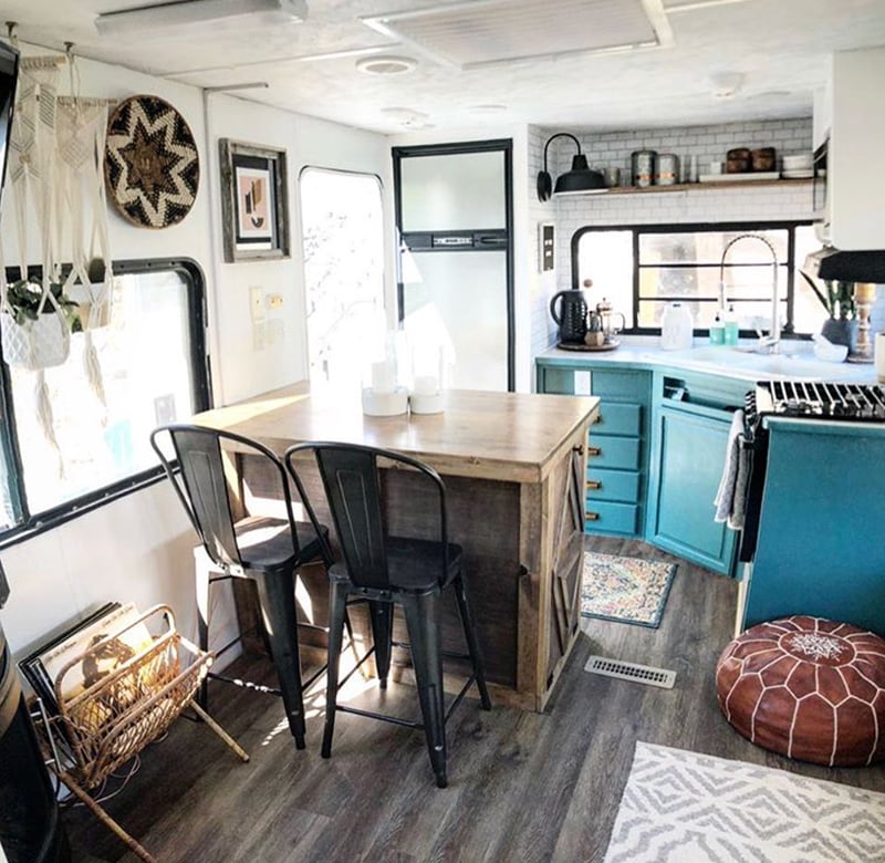 Tour this modern and eclectic camper from @OurTinyAbode!