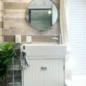 (Camper) Design Vibes Featuring LovetheTinyLife -See how a family of 3 lives in this renovated travel trailer!