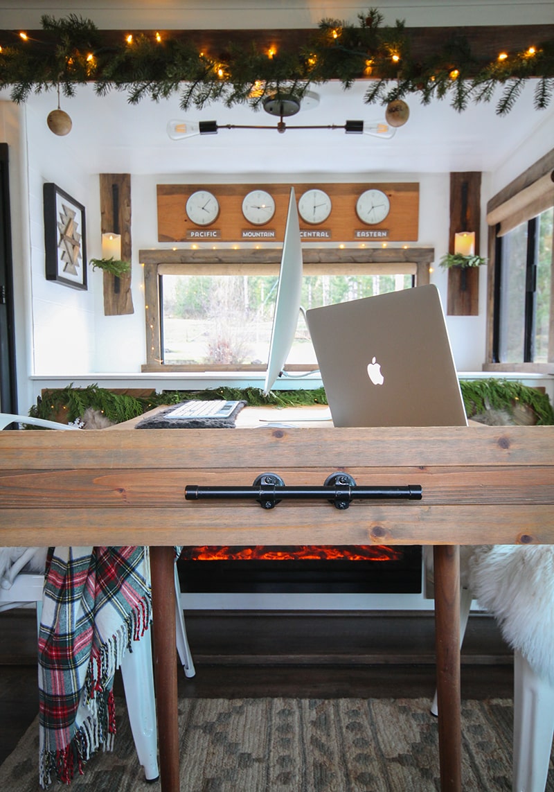 See how these tiny home dwellers decorated for the holidays in this cozy RV Christmas Tour #mycamperchristmas #RVtour