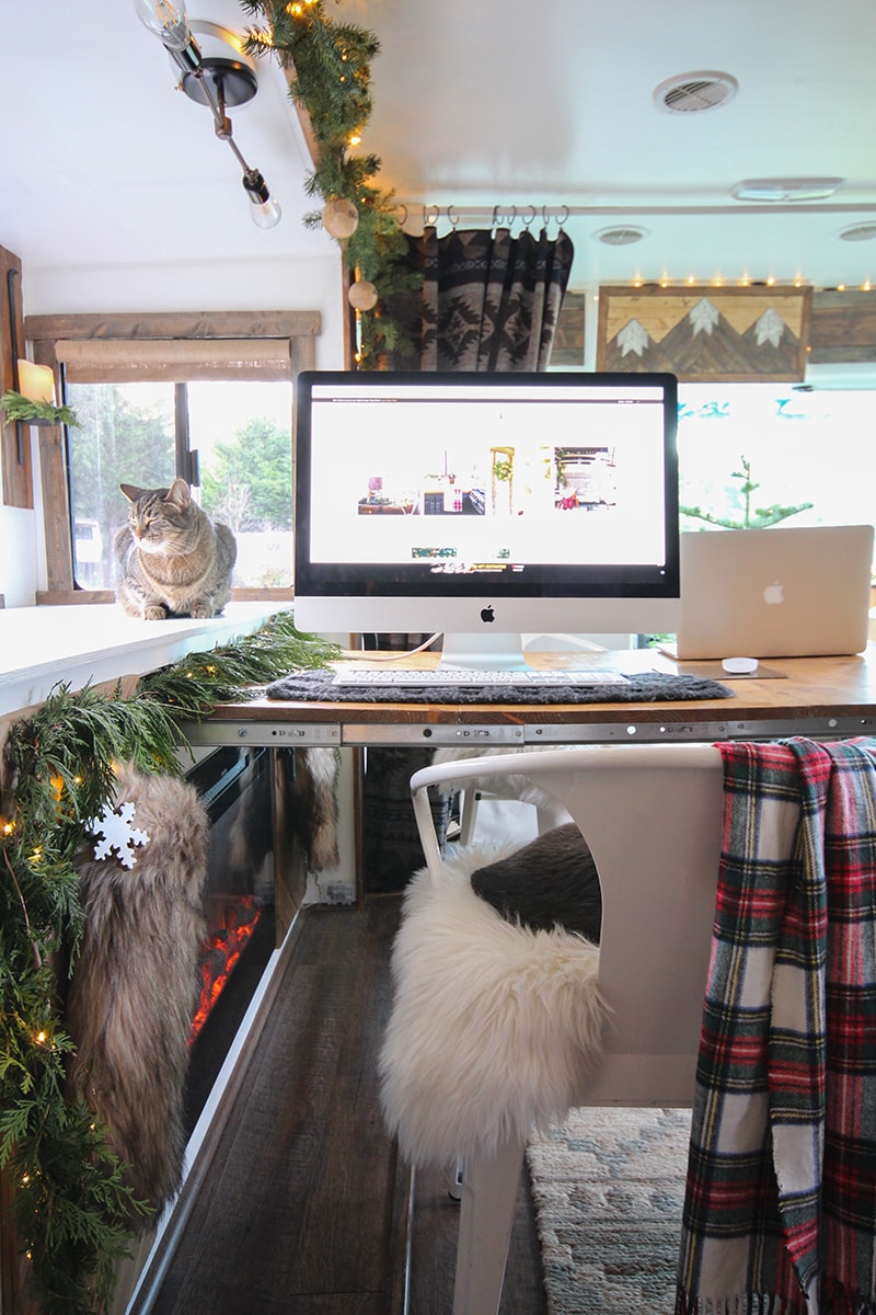 See how these tiny home dwellers decorated for the holidays in this cozy RV Christmas Tour #mycamperchristmas #RVtour