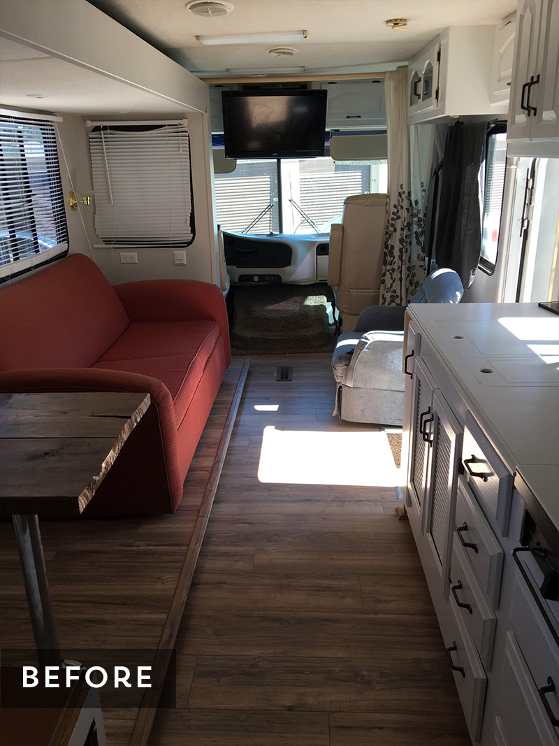 Tour this RV renovated for a family of 4 from @CaitiJackson! Featured on MountainModernLife.com