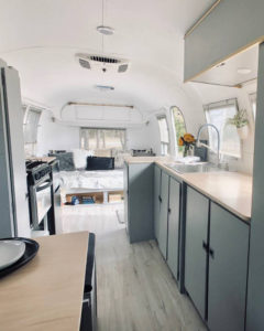 Camper Tour: Meet Magdalene the Airstream (for sale!), a vintage trailer renovated by @SteadyStreaminCashios | Featured on MountainModernLife.com