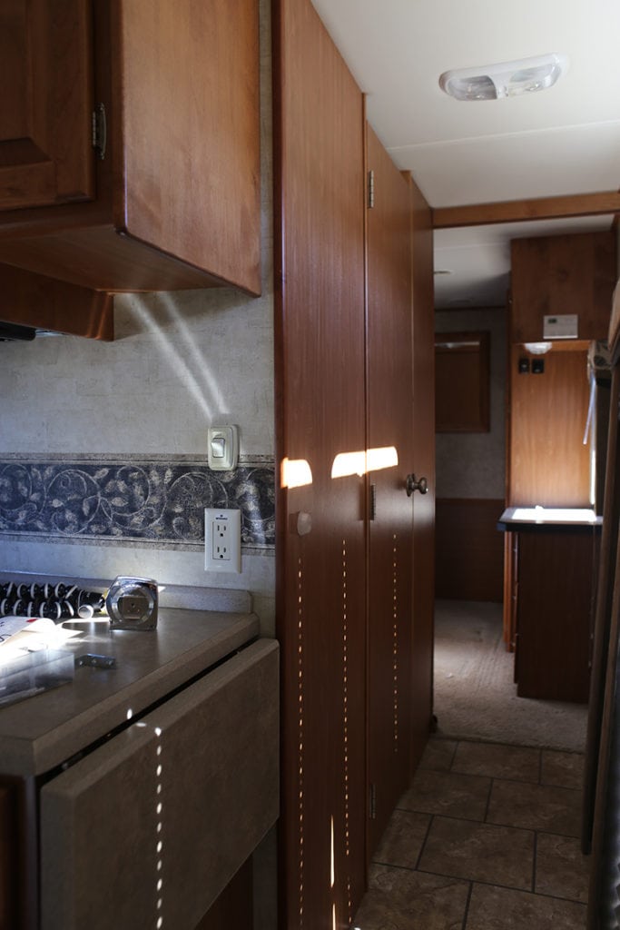 Tiffin Allegro Openroad 32LA before renovation