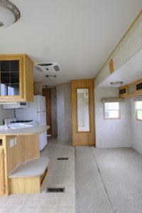 This RV remodel from JoyfullyGrowing will leave you speechless! See the before and after on MountainModernLife.com
