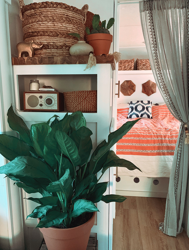 The muted earth tones in this eclectic camper will have you dreaming of the desert | Featuring @madefreeco on MountainModernLife.com