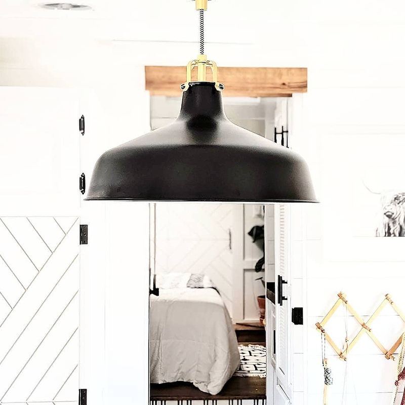 RV renovation Featuring @WhiteHouseMuddyFeet on MountainModernLife.com