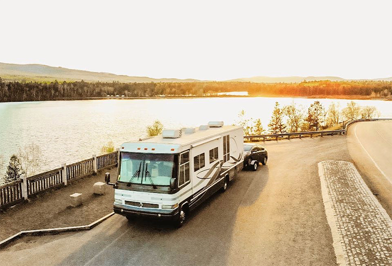 2000 Damon Intruder renovation from @meganleannjones