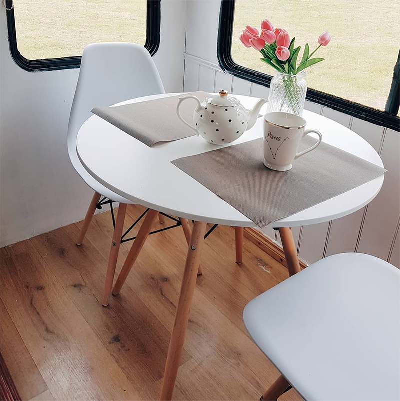 Check out this stylish caravan makeover from a couple that travels around Ireland! Featuring @fifthwheel.fixerupper on MountainModernLife.com
