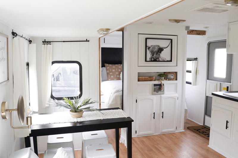 This Nashville Couple brings new life to outdated campers! Come see the before and after photos of their Forest River RV transformation! Featuring @bestofourtodays on MountainModernLife.com