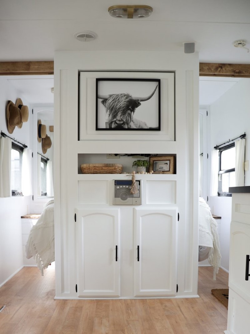 This Nashville Couple brings new life to outdated campers! Come see the before and after photos of their Forest River RV transformation! Featuring @bestofourtodays on MountainModernLife.com