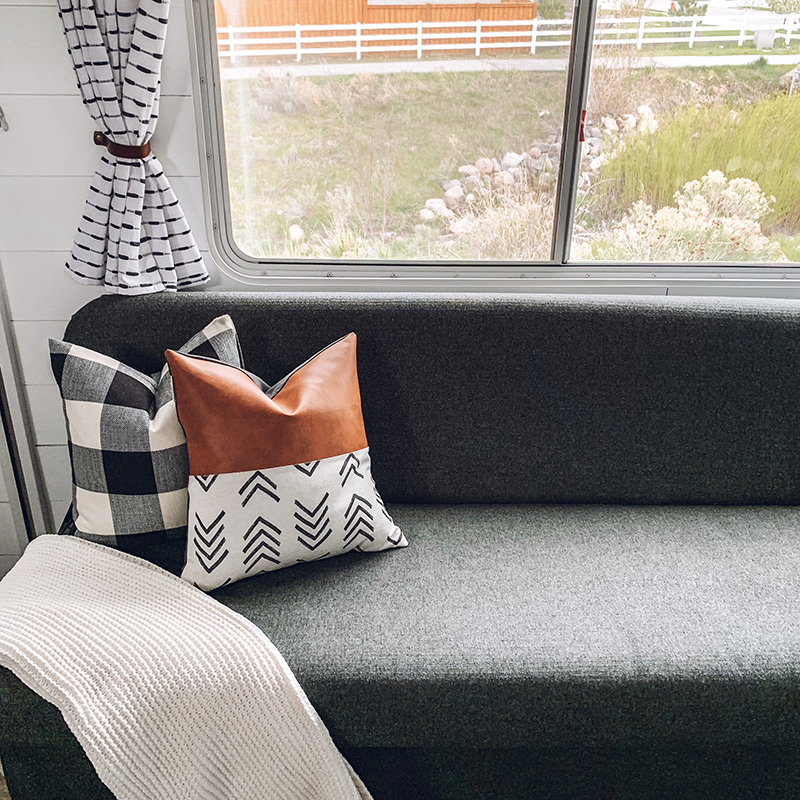 You&rsquo;ll wanna go glamping in this Modern Farmhouse Toy Hauler! Featuring @FoxandTimber on MountainModernLife.com