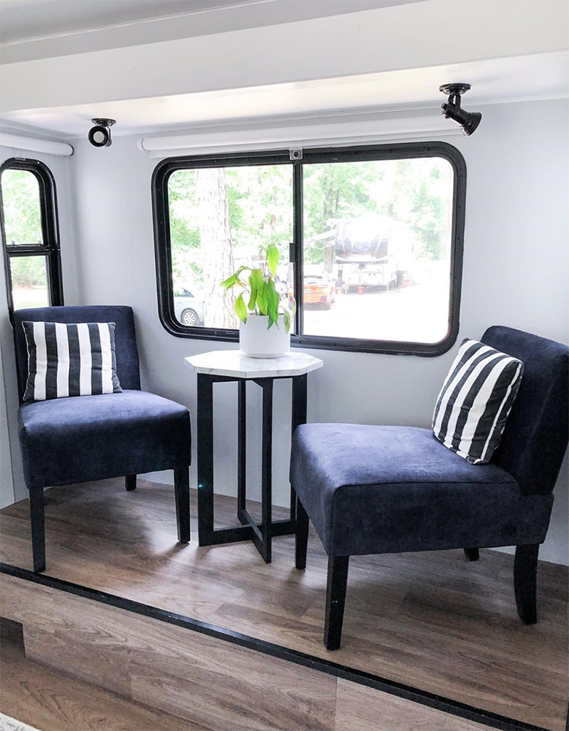 Remodeled RV from @fifthwheelfarmhouse