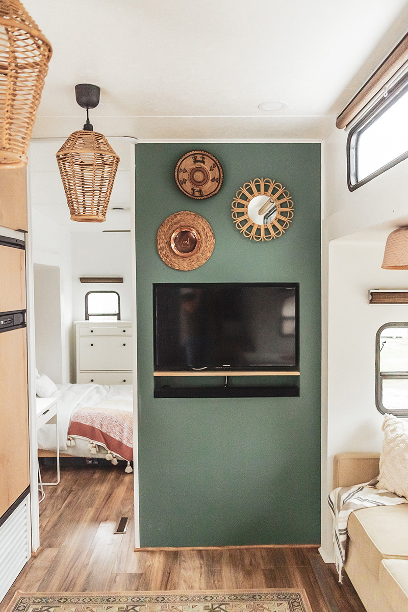 Modern 5th Wheel Renovation