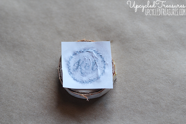 How to Make a Rustic Ring Box out of a birch branch, perfect for a woodland inspired wedding! Plus FREE Wedding Design printable. MountainModernLife.com How to Make a Rustic Ring Box out of a birch branch, perfect for a woodland inspired wedding! Plus FREE Wedding Design printable. MountainModernLife.com