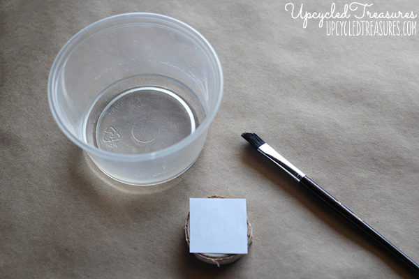 How to Make a Rustic Ring Box out of a birch branch, perfect for a woodland inspired wedding! Plus FREE Wedding Design printable. MountainModernLife.com How to Make a Rustic Ring Box out of a birch branch, perfect for a woodland inspired wedding! Plus FREE Wedding Design printable. MountainModernLife.com