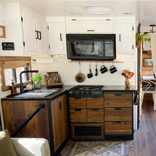 The best RV Renovation Facebook Groups | MountainModernLife.com