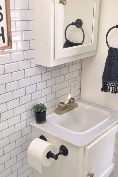 farmhouse camper bathroom ideas