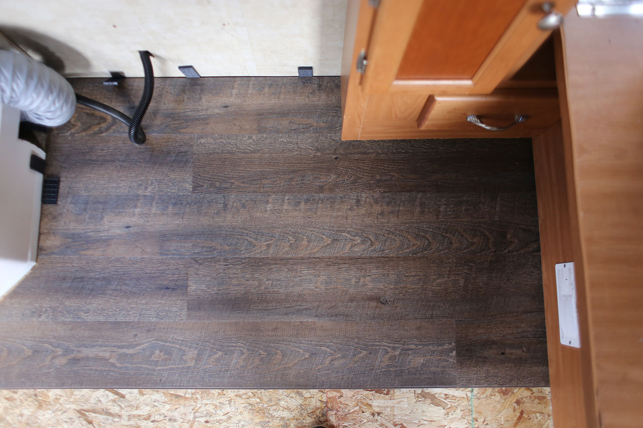 how to replace RV flooring