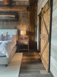 rustic mountain home with bark accent wall