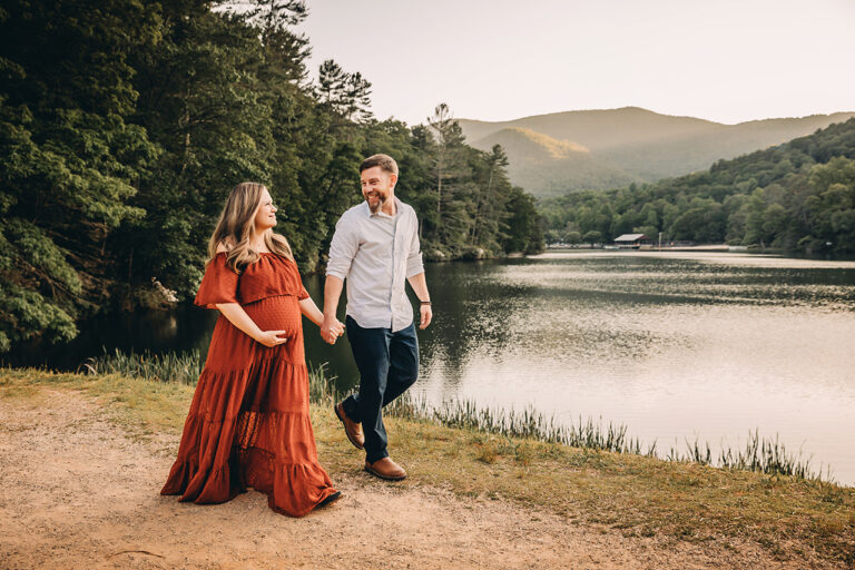 Our Mountain Maternity Photoshoot at Vogel State Park